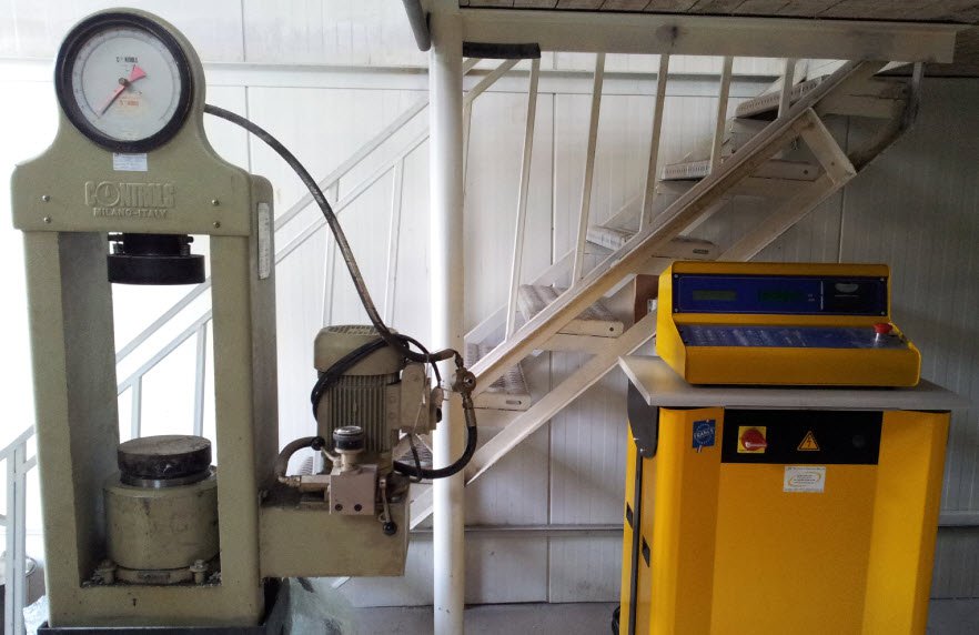 Pupitre presse labo Pupitre presse labo